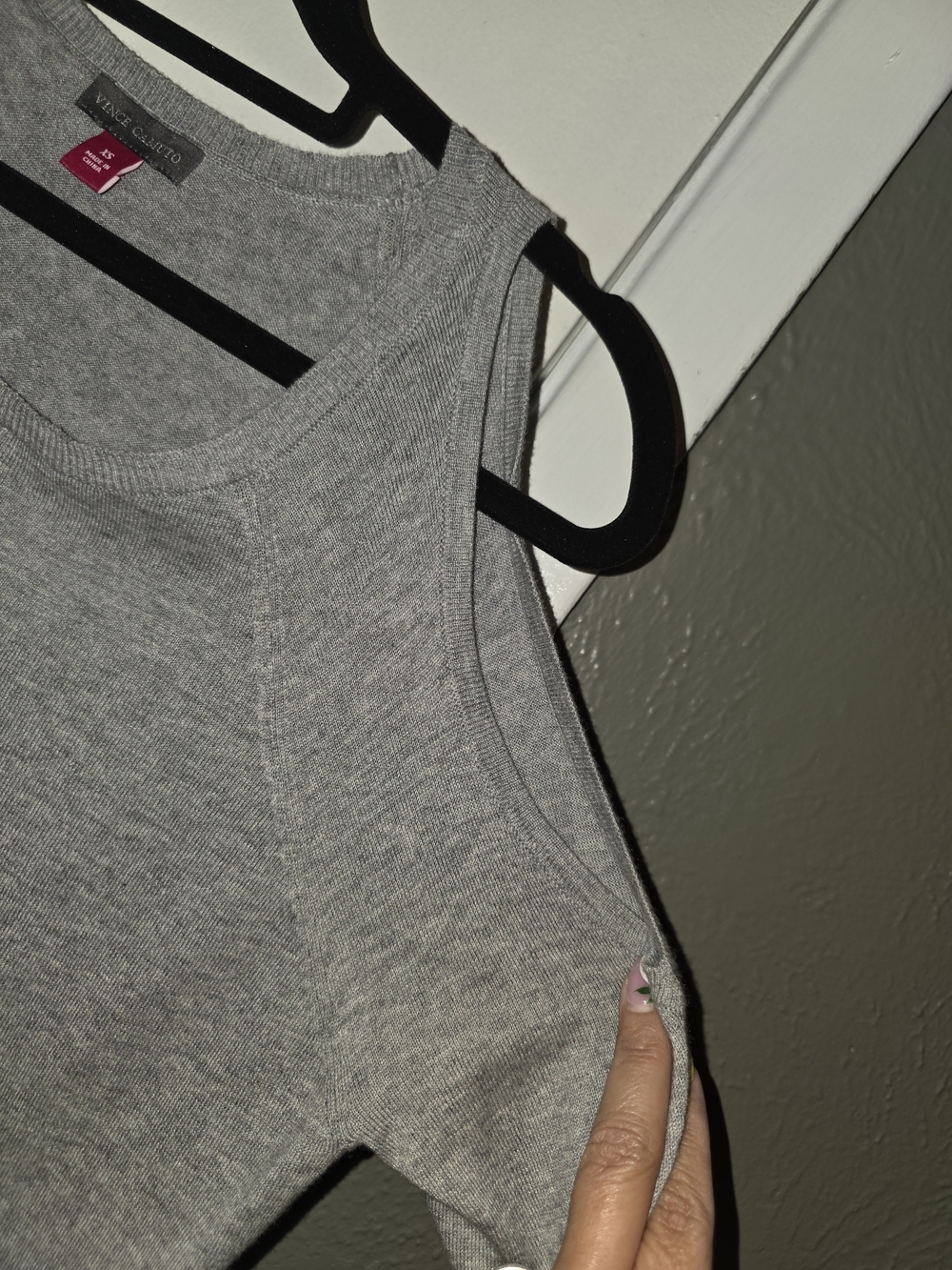 Women's Vince Camuto Light Gray Crewneck Sweater Size XS - Picture 4 of 6